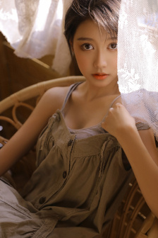 小岛みなみ